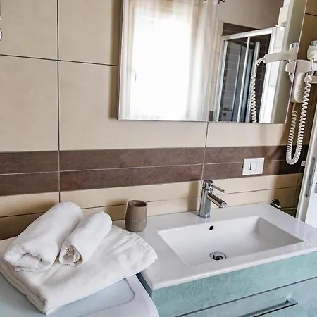 דירה In Con Piscina פורטו פינו