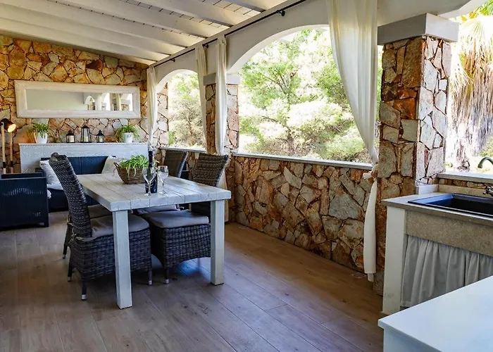 In Con Piscina Апартаменты Порто-Пино