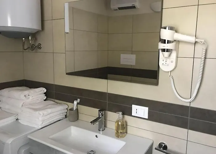 Apartman In Con Piscina