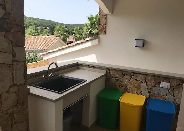 In Con Piscina * Порто-Пино