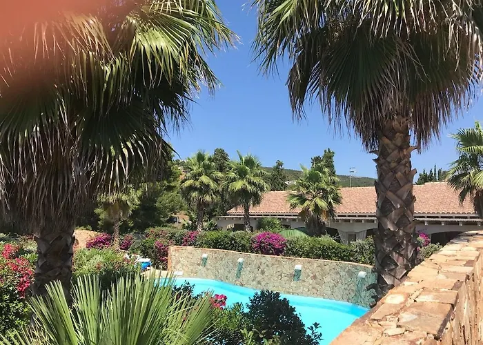 In Con Piscina *