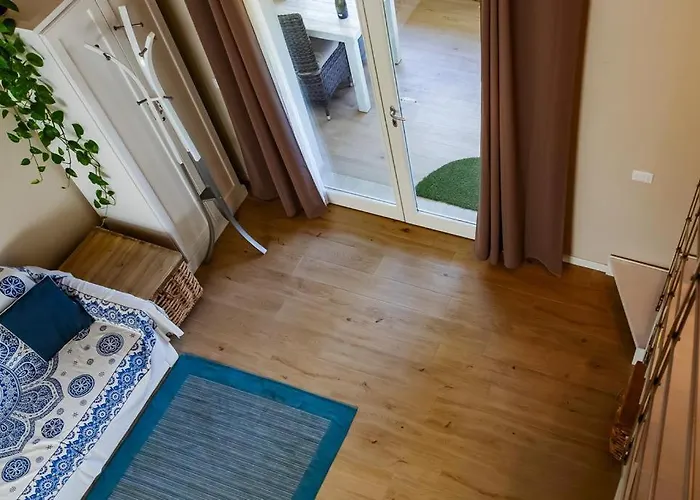 Apartman In Con Piscina *